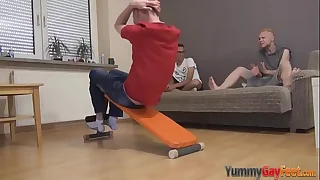 Fetish stud gets jizzed after bareback