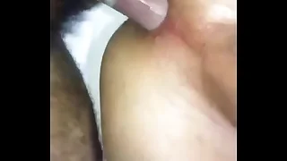 Casal Gay&colon; Peludo metendo no rabo do branquinho que goza gostoso